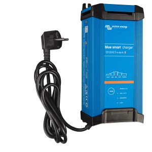 Blue Smart IP22 Charger 12V 20A (3) 230V